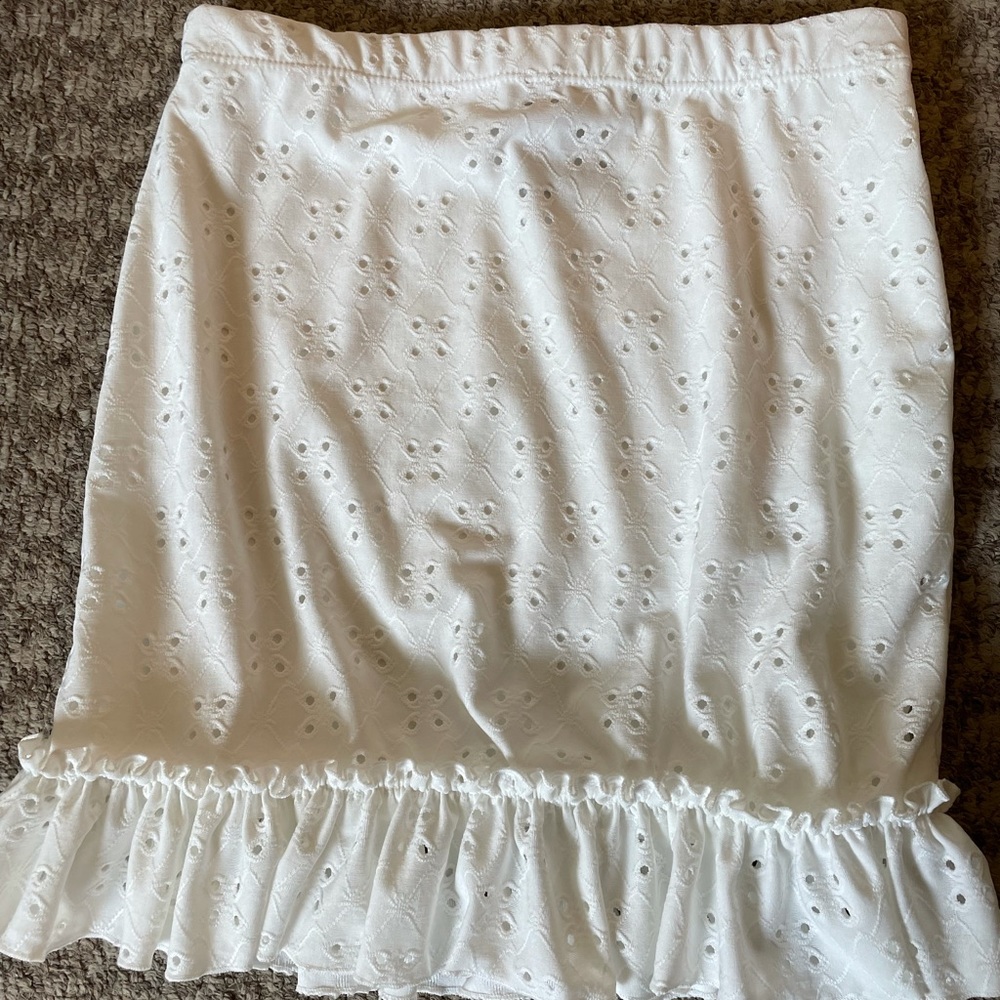 White eyelet skirt Rue 21 size S